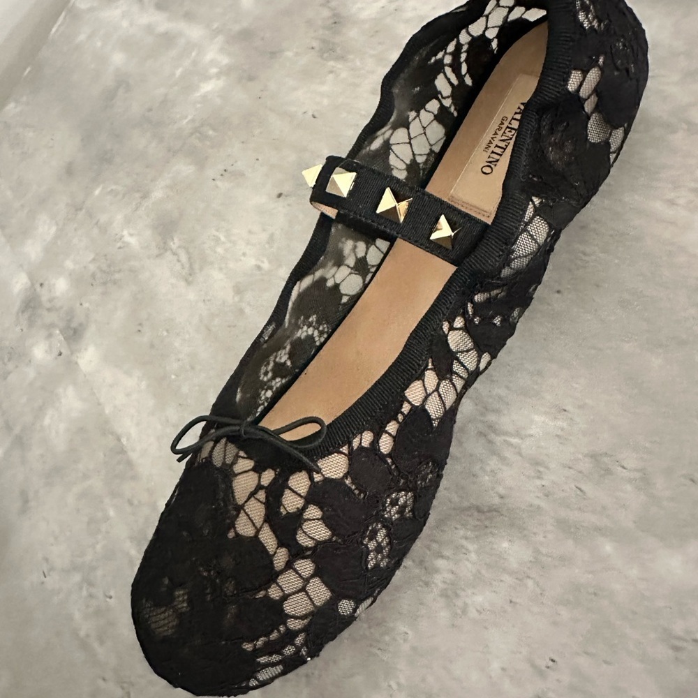 Valentino Rockstud‎ Black Lace Ballet Flats - Picture 12 of 16